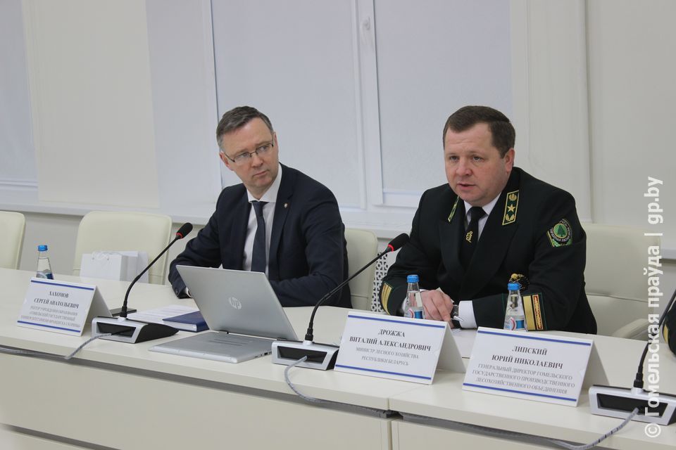 Министр лесного хозяйства встретился с гомельскими студентами и ответил на актуальные вопросы