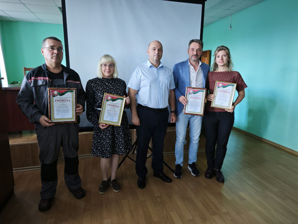 IMG_20250919_001140_710.jpg IMG_20250919_001140_710.jpg